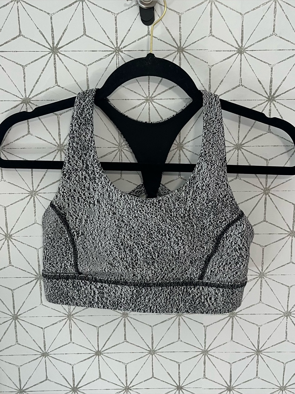 Lululemon Strappy Back Crackle Print Bra